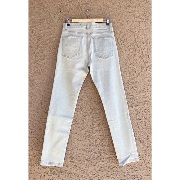 MARINE LAYER NWOT Slim Straight Leg Lightwash Jeans in Light Indigo 30x30 - Picture 7 of 10